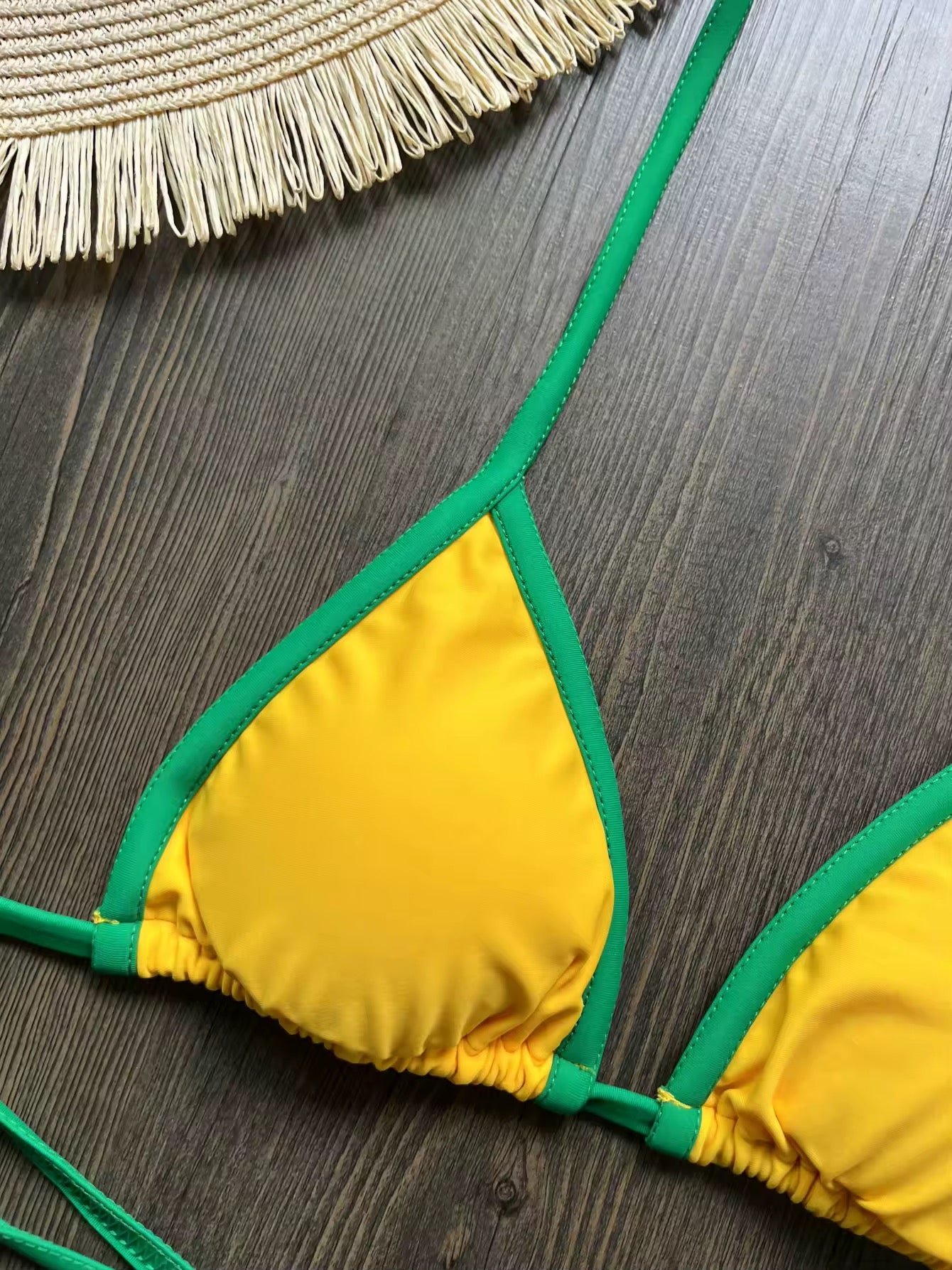 Beachwear | Bikini Brasil Tropical – Stampa Verde e Oro